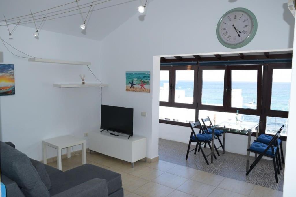 Casita Montana Clara Apartment Punta Mujeres Luaran gambar